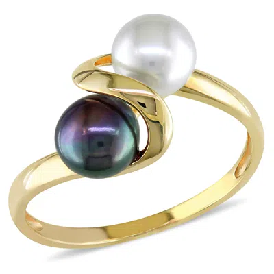 Mimi & Max White And Black Cultured Freshwater Pearl Ring In 10k Yellow Gold In Multi
