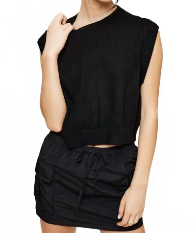 Mimosa Solid Knit Sweater Vest In Black