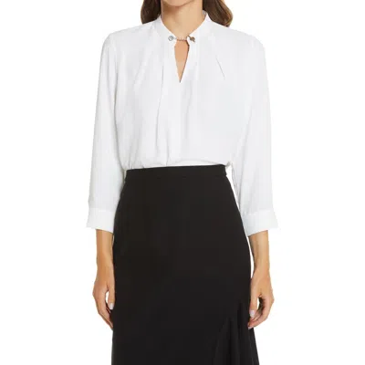 Ming Wang Chain Neck Blouse In White