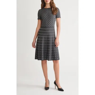 Ming Wang Digital Dash Short Sleeve Fit & Flare Dress In Gray