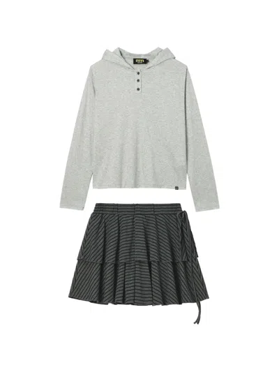 Mini Cream Pleated-skirt And Hoodie Set In Grey