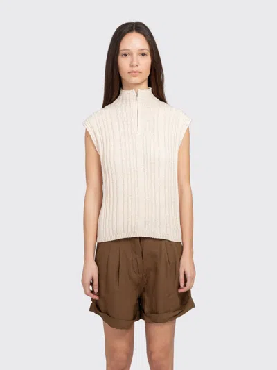 Minimum Mariana Half Zip Vest In White
