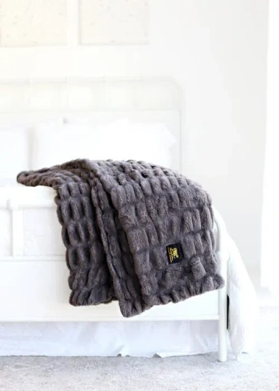Minky Couture Hugs Charcoal Blanket In Gray