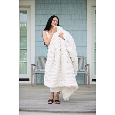 Minky Couture Hugs Cream Blanket In White