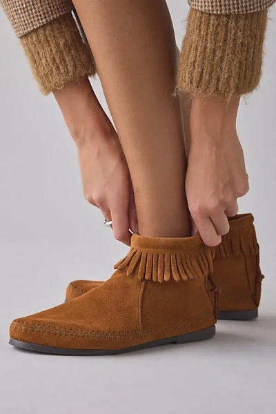 Minnetonka Back Zip Hardsole Boot In Brown, Women's At Urban Outfitters