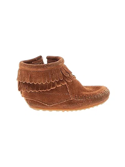 Pre-owned Minnetonka Kids'  Booties In Brown