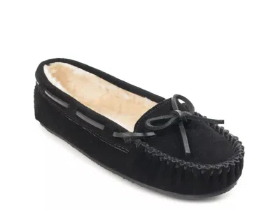 Minnetonka Cally Moccasin Slipper In Black