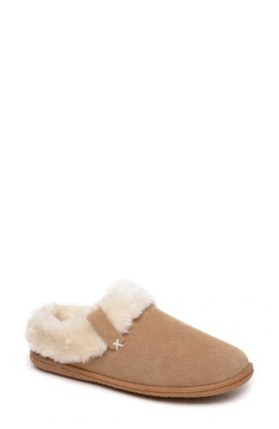 Minnetonka Camp Collar Faux Fur Scuff Slipper In Black