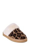 Minnetonka Chesney Scuff Slipper In Brown