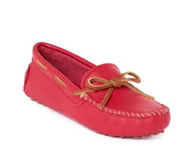Minnetonka Classic Driving Loafer In Red