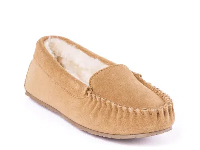 Minnetonka Cosi Venetian Slipper In Brown