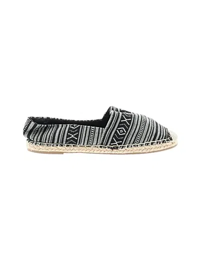 Pre-owned Minnetonka Flats In Black