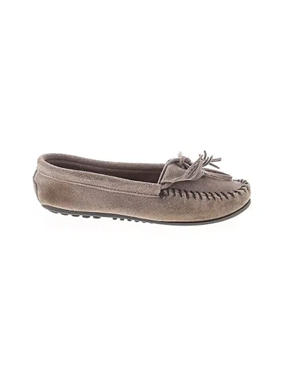 Pre-owned Minnetonka Flats In Gray