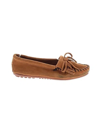 Pre-owned Minnetonka Flats In Tan