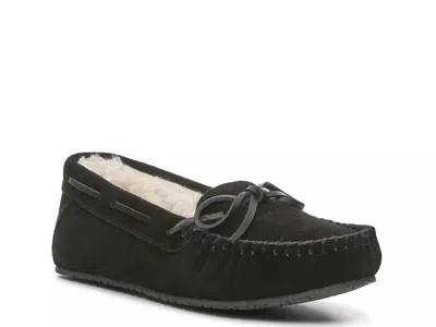 Minnetonka Lynda Trapper Moccasin Slipper In Black