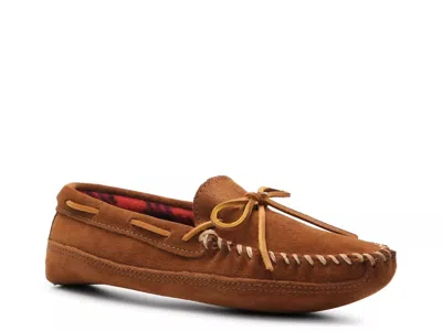 Minnetonka Moccasin Slipper In Brown