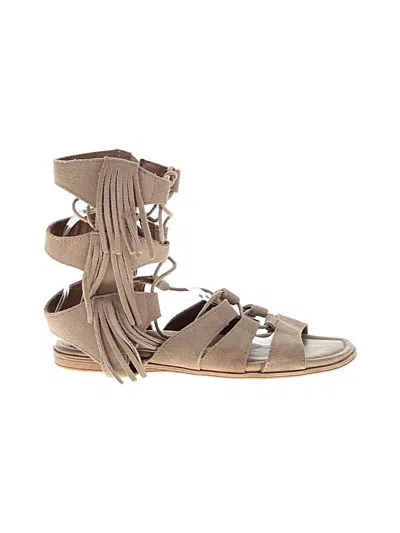 Pre-owned Minnetonka Sandals In Tan