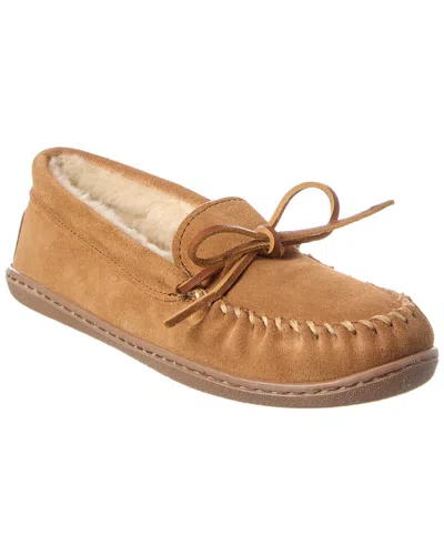 Minnetonka Suede Slipper In Brown