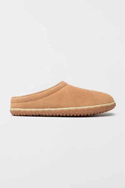 Minnetonka Taylor Suede Slippers In Cinnamon, Men's At Urban Outfitters In Brown