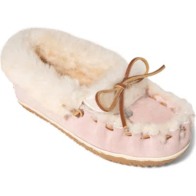 Minnetonka Ultimate Genuine Shearling Slipper In Blush