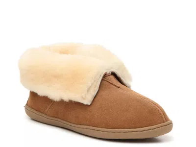 Minnetonka Wide Width Sheepskin Bootie Slipper In Brown