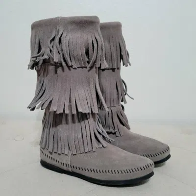Minnetonka Women's 3 Layer Fringe Boots In Grey In Multi