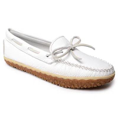 Minnetonka Women's Deerskin Tread Moccasin In White