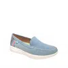 Minnetonka Women's Discover Canvas Moccasin In Light Denim Fleck
