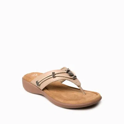 Minnetonka Women's Silverthorn 360 Toe Post Sandal In Beige