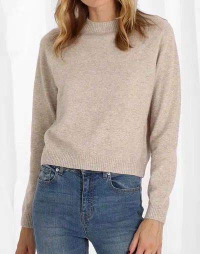 Minnie Rose Cashmere Long Sleeve Shrunken Crew In Ecru In White