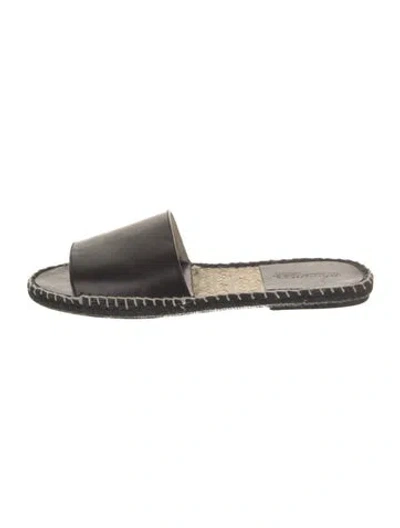 Pre-owned Mint&rose Leather Flats In Black