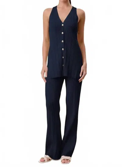Mint Exclusives Sunna Shell Knit Vest Set In Navy In Blue