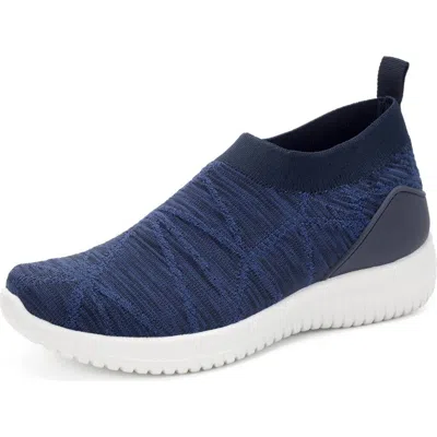 Mio Marino Lightweight Slip-on Knit Sneakers With Breathable Mesh Upper In Blue