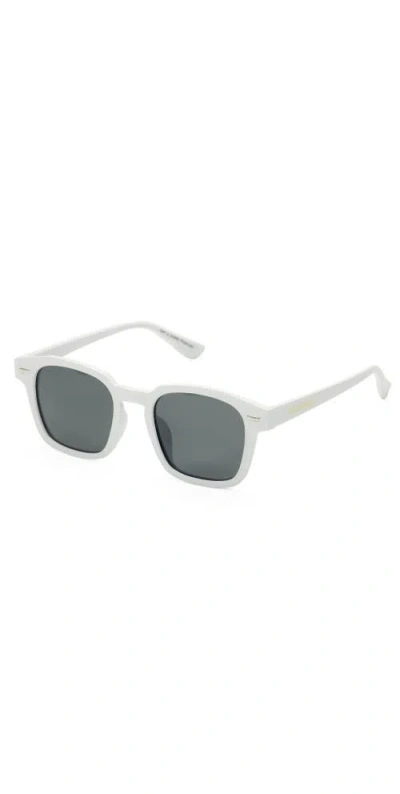 Mio Marino Polarized Vintage Square Sunglasses In Snow White