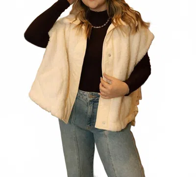 Miou Muse Bria Sherpa Vest In Cream In Neutral