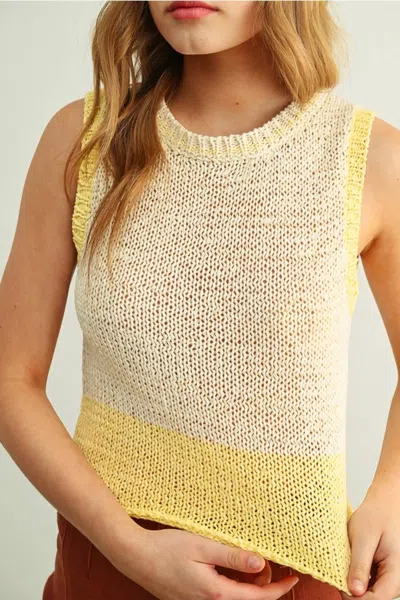 Miou Muse Color Blocked Sleeveless Knitted Top In Beige/banana In Multi