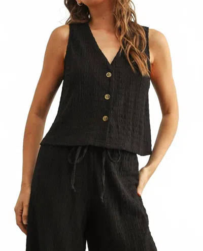 Miou Muse Crinkled Fabric Sleeveless Button Front Top In Black