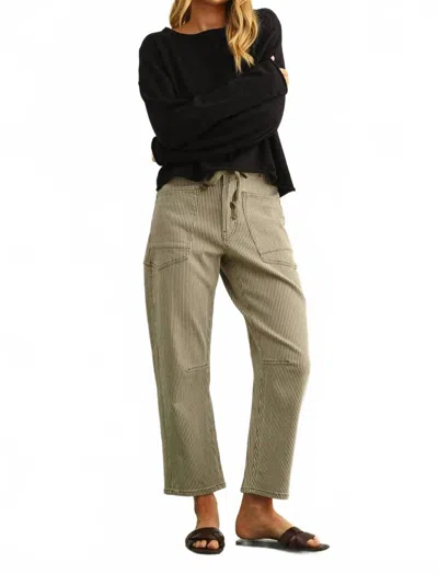Miou Muse Essential Rolling Hem Top In Black