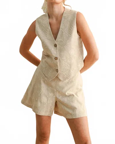 Miou Muse Lovely In Linen Floral Embroidered Vest In Oatmeal In White