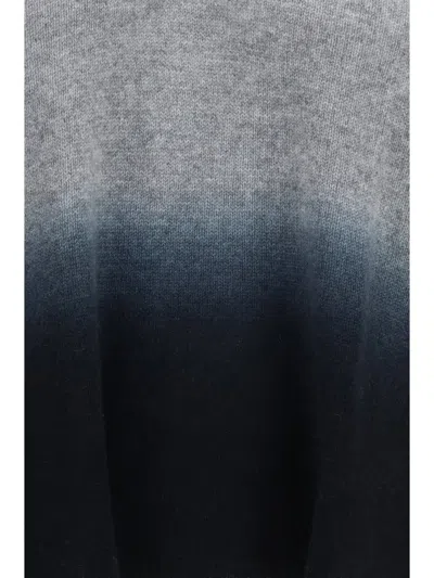 Mirror In The Sky Cashmere V-neck Sweater In Gray