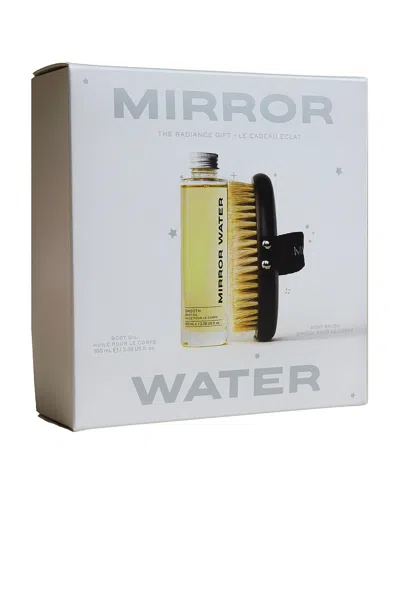 Mirror Water The Radiance Gift Set In Transparent