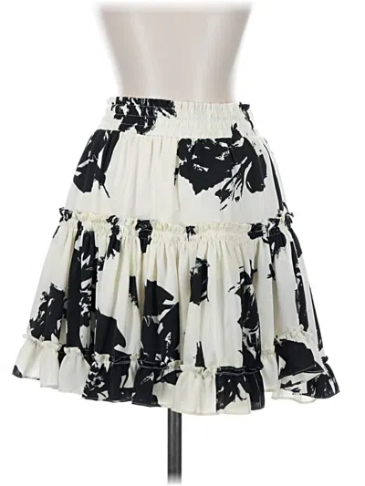 Pre-owned Misa Casual Skirt In White