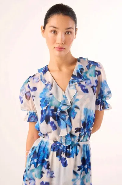Misa Connie V-neck Top In Blurred Bouquet In Blue