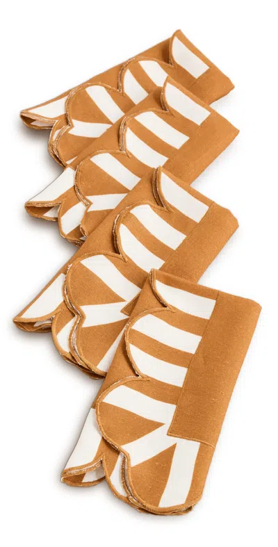Misette Scalloped Stripe Napkins Set Of 4 Amber In Orange