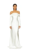 Misha Bianca Off Shoulder Long Sleeve Gown In 复古乳白色