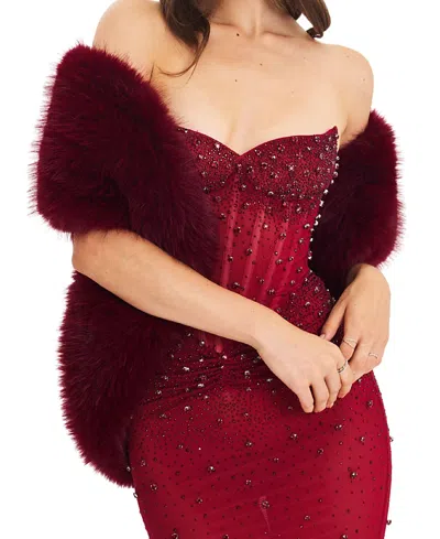 Miss Circle Jazmin Faux Fur Scarf In Red