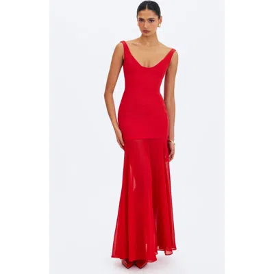 Miss Circle Verona Scoop Neck Flared Maxi Dress In Red