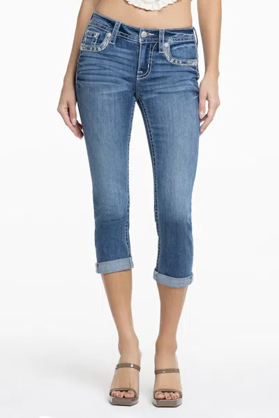 Miss Me Aster Border Capri In Medium Wash