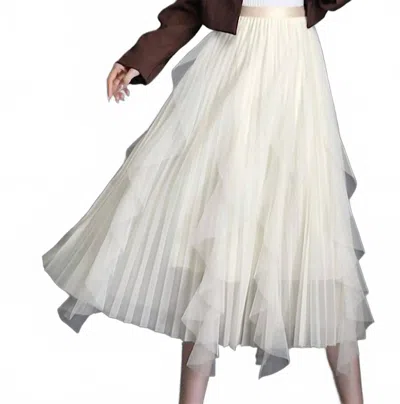 Miss Sparkling Dancing Queen Chiffon Pleated Skirt In Cream In White