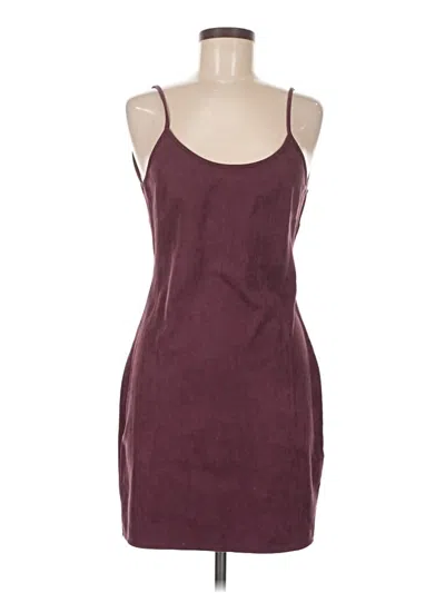 Pre-owned Missguided Casual Dress In Burgundy